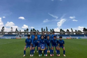 申花上体女足总战绩22轮11胜4平7负，积37分暂列女甲联赛第五